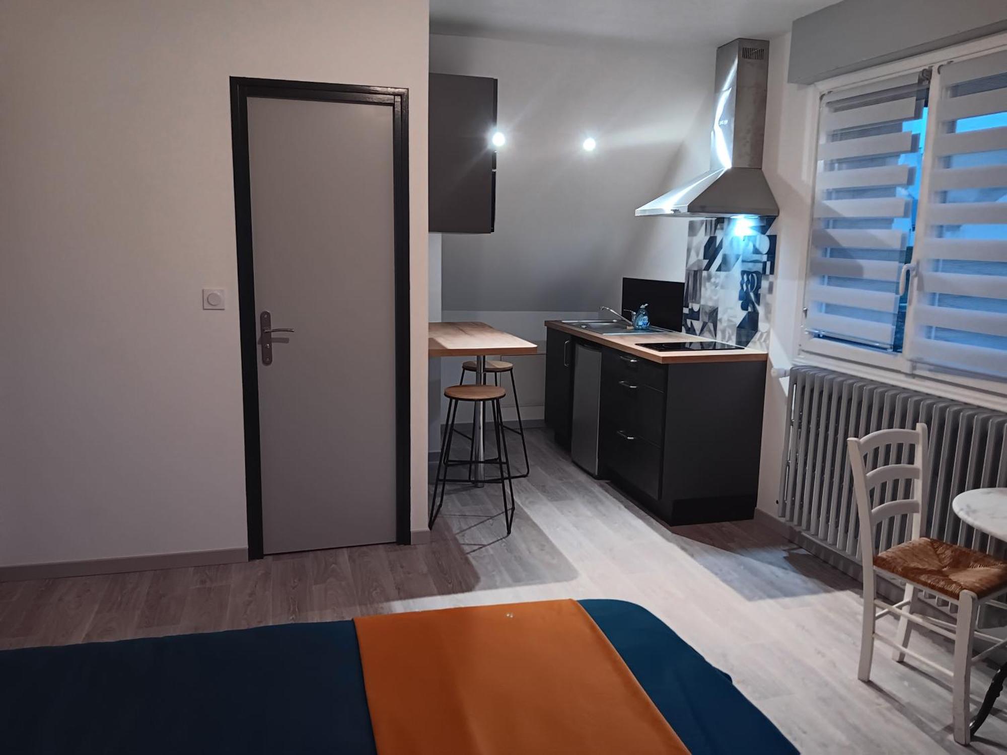 Studio Est Proche Centre Ville Loudéac Dış mekan fotoğraf